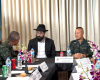 แม่ทัพภาคที่ 4 นำคณะลงพื้นที่สมุยและพะงัน ตรวจเยี่ยมและติดตา ... พารามิเตอร์รูปภาพ 6