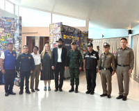 แม่ทัพภาคที่ 4 นำคณะลงพื้นที่สมุยและพะงัน ตรวจเยี่ยมและติดตา ... พารามิเตอร์รูปภาพ 13