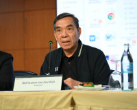 รองผู้ว่าราชการจังหวัดสุราษฎร์ธานี กล่าวต้อนรับ คณะสมาชิกวุฒ ... พารามิเตอร์รูปภาพ 1