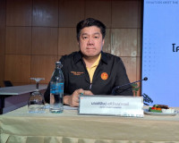 รองผู้ว่าราชการจังหวัดสุราษฎร์ธานี กล่าวต้อนรับ คณะสมาชิกวุฒ ... พารามิเตอร์รูปภาพ 3