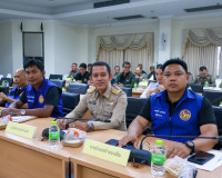 สุราษฎร์ธานีประชุมคณะกรรมการรักษาความมั่นคงฯ บูรณาการทุกหน่ว ... พารามิเตอร์รูปภาพ 24