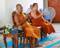 รองผู้ว่าราชการจังหวัดสุราษฎร์ธานี เป็นประธาน ในพิธีเทศน์มหา ... พารามิเตอร์รูปภาพ 3
