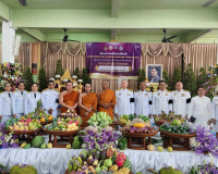รองผู้ว่าราชการจังหวัดสุราษฎร์ธานี เป็นประธาน ในพิธีเทศน์มหา ... พารามิเตอร์รูปภาพ 12