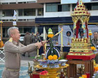 รองผู้ว่าราชการจังหวัดสุราษฎร์ธานี เป็นประธานพิธีสักการะสิ่ง ... พารามิเตอร์รูปภาพ 2