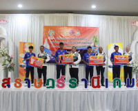 ผู้ว่าฯ สุราษฎร์ธานีเลี้ยงอาหารกลางวันพร้อมให้กำลังใจนักกีฬา ... พารามิเตอร์รูปภาพ 8