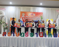 ผู้ว่าฯ สุราษฎร์ธานีเลี้ยงอาหารกลางวันพร้อมให้กำลังใจนักกีฬา ... พารามิเตอร์รูปภาพ 26