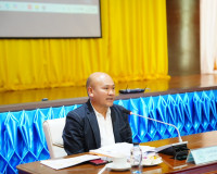 รองผู้ว่าราชการจังหวัดสุราษฎร์ธานี กล่าวต้อนรับ คณะอนุกรรมาธ ... พารามิเตอร์รูปภาพ 2