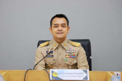 สุราษฎร์ธานีประชุมคัดเลือกผู้ประกอบการ “รถพุ่มพวง” ตามโครงกา ... พารามิเตอร์รูปภาพ 1