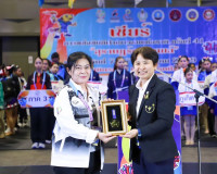 รองผู้ว่าราชการจังหวัดสุราษฎร์ธานี เป็นประธานในพิธีเปิดการแข ... พารามิเตอร์รูปภาพ 5