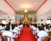 จังหวัดสุราษฏร์ธานีประกอบพิธีสวดพระพุทธมนต์และทำบุญตักบาตรถว ... พารามิเตอร์รูปภาพ 17