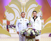 ผู้ว่าฯ สุราษฎร์ธานี พร้อมนายกเหล่ากาชาดจังหวัดฯ นำหัวหน้าส่ ... พารามิเตอร์รูปภาพ 9