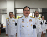 สุราษฎร์ธานีจัดพิธีมอบเครื่องหมาย "รักษาดินแดนยิ่งชีพ" แก่ผู ... พารามิเตอร์รูปภาพ 2
