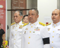 สุราษฎร์ธานีจัดพิธีมอบเครื่องหมาย "รักษาดินแดนยิ่งชีพ" แก่ผู ... พารามิเตอร์รูปภาพ 19