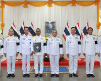 สุราษฎร์ธานีจัดพิธีมอบเครื่องหมาย "รักษาดินแดนยิ่งชีพ" แก่ผู ... พารามิเตอร์รูปภาพ 22