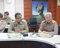 ผู้ว่าฯ สุราษฎร์ธานีประชุมนายอำเภอ หัวหน้าส่วนราชการ และหัวห ... พารามิเตอร์รูปภาพ 2