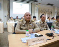 ผู้ว่าฯ สุราษฎร์ธานี นำประชุมคณะกรมการจังหวัดและหัวหน้าส่วนร ... พารามิเตอร์รูปภาพ 8