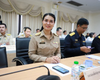 ผู้ว่าฯ สุราษฎร์ธานี นำประชุมคณะกรมการจังหวัดและหัวหน้าส่วนร ... พารามิเตอร์รูปภาพ 48