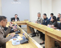 รองผู้ว่าราชการจังหวัดสุราษฎร์ธานี/ประธานคณะทำงานด้านการตรวจ ... พารามิเตอร์รูปภาพ 9