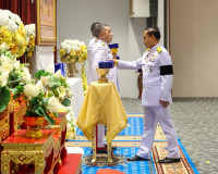 จังหวัดสุราษฎร์ธานีจัดพิธีรับพระราชทานเครื่องราชอิสริยาภรณ์  ... พารามิเตอร์รูปภาพ 18