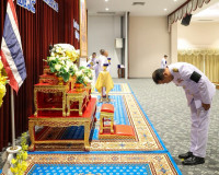 จังหวัดสุราษฎร์ธานีจัดพิธีรับพระราชทานเครื่องราชอิสริยาภรณ์  ... พารามิเตอร์รูปภาพ 21