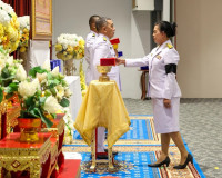 จังหวัดสุราษฎร์ธานีจัดพิธีรับพระราชทานเครื่องราชอิสริยาภรณ์  ... พารามิเตอร์รูปภาพ 37