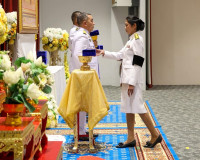 จังหวัดสุราษฎร์ธานีจัดพิธีรับพระราชทานเครื่องราชอิสริยาภรณ์  ... พารามิเตอร์รูปภาพ 44