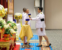 จังหวัดสุราษฎร์ธานีจัดพิธีรับพระราชทานเครื่องราชอิสริยาภรณ์  ... พารามิเตอร์รูปภาพ 60