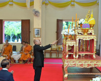 รองผู้ว่าราชการจังหวัดสุราษฎร์ธานี เป็นประธานพิธีสวดพระพุทธม ... พารามิเตอร์รูปภาพ 2