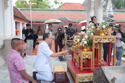 รองผู้ว่าราชการจังหวัดสุราษฎร์ธานี เป็นประธานในพิธีแห่ผ้าห่ม ... พารามิเตอร์รูปภาพ 1
