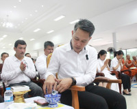 พุทธศาสนิกชนสุราษฎร์ธานีทุกหมู่เหล่าพร้อมใจร่วมพิธีเจริญพระพ ... พารามิเตอร์รูปภาพ 23