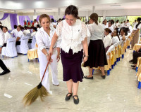 พุทธศาสนิกชนสุราษฎร์ธานีทุกหมู่เหล่าพร้อมใจร่วมพิธีเจริญพระพ ... พารามิเตอร์รูปภาพ 34