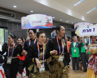 รองผู้ว่าราชการจังหวัดสุราษฎร์ธานี เป็นประธานในพิธีเปิดการแข ... พารามิเตอร์รูปภาพ 6