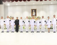 จังหวัดสุราษฎร์ธานีจัดพิธีถวายน้ำสรงพระศพเบื้องหน้าพระรูป สม ... พารามิเตอร์รูปภาพ 29