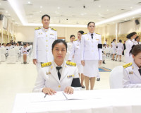 จังหวัดสุราษฎร์ธานีจัดพิธีถวายน้ำสรงพระศพเบื้องหน้าพระรูป สม ... พารามิเตอร์รูปภาพ 33