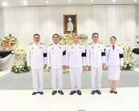 จังหวัดสุราษฎร์ธานีจัดพิธีถวายน้ำสรงพระศพเบื้องหน้าพระรูป สม ... พารามิเตอร์รูปภาพ 49