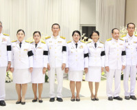 จังหวัดสุราษฎร์ธานีจัดพิธีถวายน้ำสรงพระศพเบื้องหน้าพระรูป สม ... พารามิเตอร์รูปภาพ 54