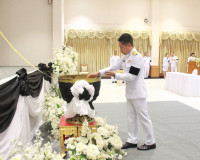 จังหวัดสุราษฎร์ธานีจัดพิธีถวายน้ำสรงพระศพเบื้องหน้าพระรูป สม ... พารามิเตอร์รูปภาพ 63