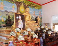 จังหวัดสุราษฎร์ธานีจัดพิธีบำเพ็ญกุศลและทำบุญตักบาตร ในวาระคร ... พารามิเตอร์รูปภาพ 1