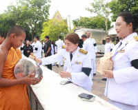 จังหวัดสุราษฎร์ธานีจัดพิธีบำเพ็ญกุศลและทำบุญตักบาตร ในวาระคร ... พารามิเตอร์รูปภาพ 12