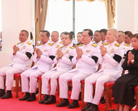 จังหวัดสุราษฎร์ธานีจัดพิธีบำเพ็ญกุศลและทำบุญตักบาตร ในวาระคร ... พารามิเตอร์รูปภาพ 51