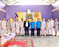 รองผู้ว่าราชการจังหวัดสุราษฎร์ธานีเชิญสิ่งของพระราชทาน จากมู ... พารามิเตอร์รูปภาพ 27