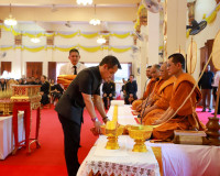 จังหวัดสุราษฎร์ธานี จัดพิธีบำเพ็ญกุศลสวดพระอภิธรรม อุทิศถวาย ... พารามิเตอร์รูปภาพ 30