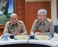 ผู้ว่าฯ สุราษฎร์ธานีประชุมนายอำเภอ หัวหน้าส่วนราชการ และหัวห ... พารามิเตอร์รูปภาพ 17