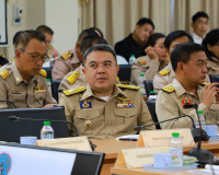 ผู้ว่าฯ สุราษฎร์ธานี เป็นประธานประชุมกรมการจังหวัดและหัวหน้า ... พารามิเตอร์รูปภาพ 4