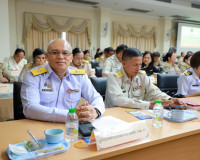 ผู้ว่าฯ สุราษฎร์ธานี เป็นประธานประชุมกรมการจังหวัดและหัวหน้า ... พารามิเตอร์รูปภาพ 16