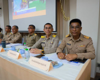 ผู้ว่าฯ สุราษฎร์ธานี เป็นประธานประชุมกรมการจังหวัดและหัวหน้า ... พารามิเตอร์รูปภาพ 26