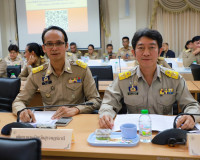ผู้ว่าฯ สุราษฎร์ธานี เป็นประธานประชุมกรมการจังหวัดและหัวหน้า ... พารามิเตอร์รูปภาพ 28