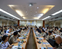 ผู้ว่าฯ สุราษฎร์ธานี เป็นประธานประชุมกรมการจังหวัดและหัวหน้า ... พารามิเตอร์รูปภาพ 51