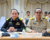 ผู้ว่าฯ สุราษฎร์ธานี เป็นประธานประชุมกรมการจังหวัดและหัวหน้า ... พารามิเตอร์รูปภาพ 56