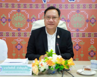 รองผู้ว่าราชการจังหวัดสุราษฎร์ธานี เป็นประธาน การพิจารณาคัดเ ... พารามิเตอร์รูปภาพ 1